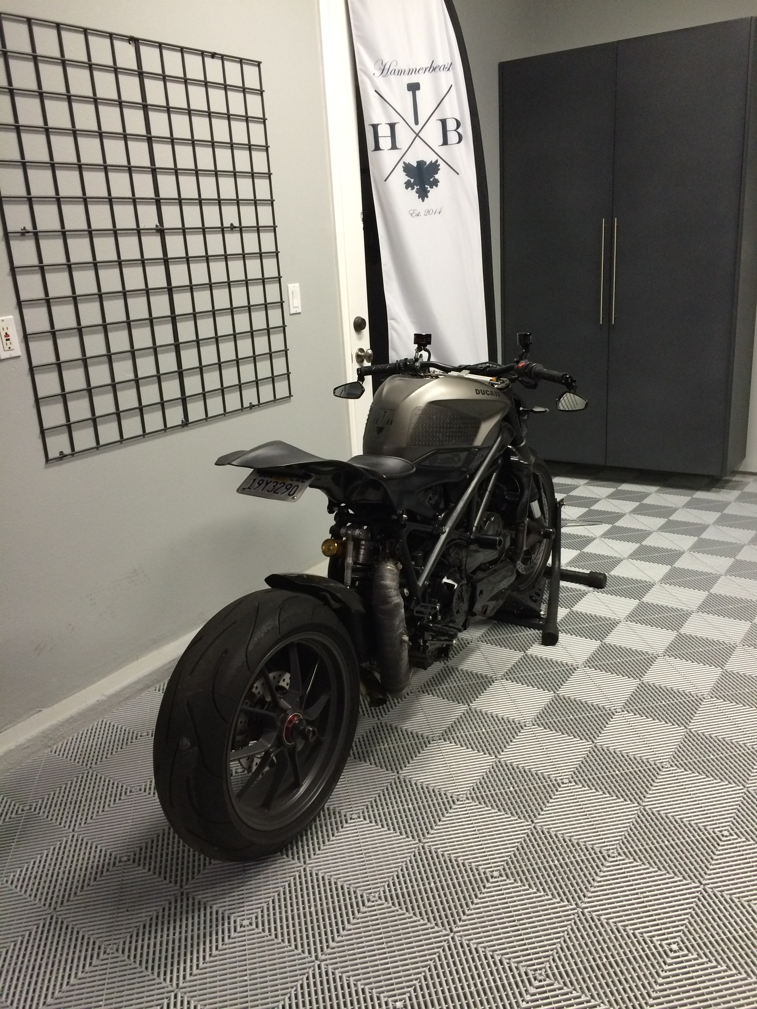 2010 Ducati Streetfighter photo 81